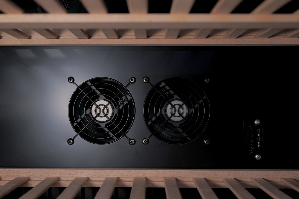 140 Bottiglie Collezione Party + OMAGGIO Cantinetta Datron - immagine 4