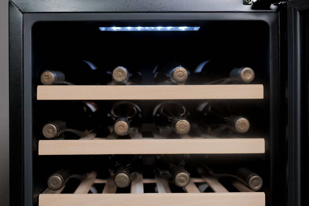 100 Bottiglie Collezione Party + OMAGGIO Cantinetta Datron - immagine 8